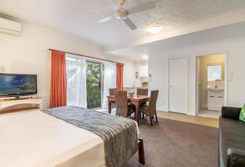 Студия Стандарт, Byron Central Apartments