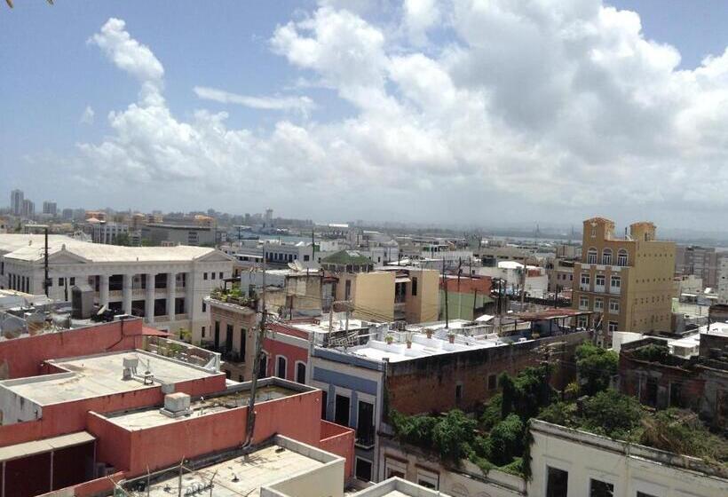 سوییت لوکس, La Terraza De San Juan