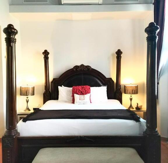 سوییت لوکس, La Terraza De San Juan