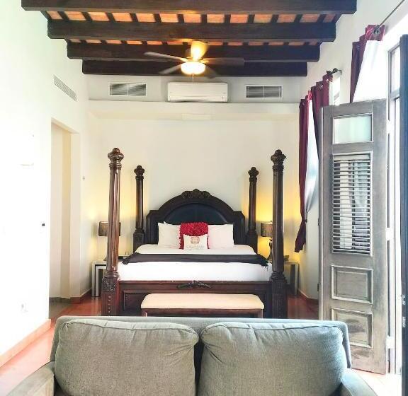 سوییت لوکس, La Terraza De San Juan