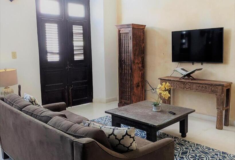 سوئیت دولوکس با چشمانداز, La Terraza De San Juan