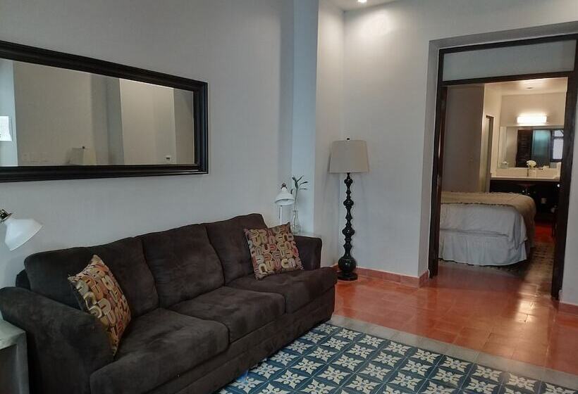 سوییت, La Terraza De San Juan