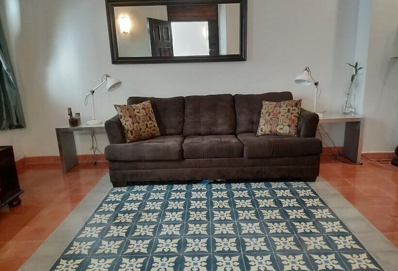 سوییت, La Terraza De San Juan