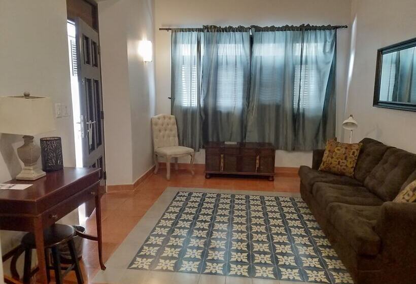 سوییت, La Terraza De San Juan