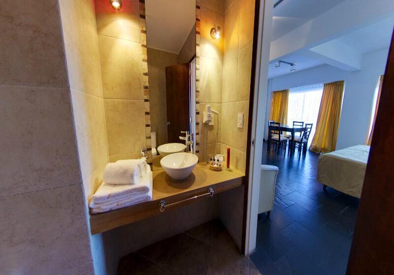 سوییت لوکس, La Terraza De San Juan