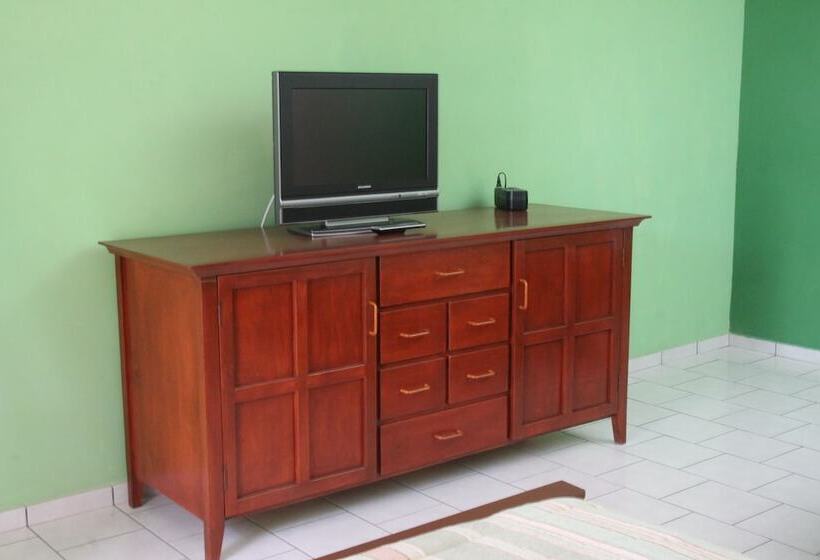 اتاق استاندارد با چشمانداز دریا, Sabas Beach Resort