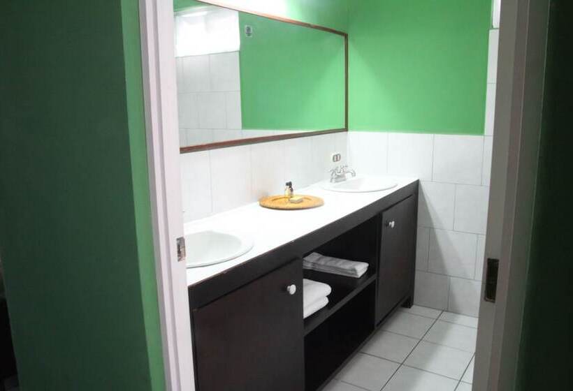 اتاق استاندارد با چشم‌انداز کوهستان, Sabas Beach Resort