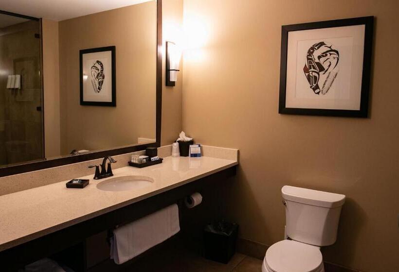 غرفة ديلوكس سرير كينج, Swinomish Casino & Lodge