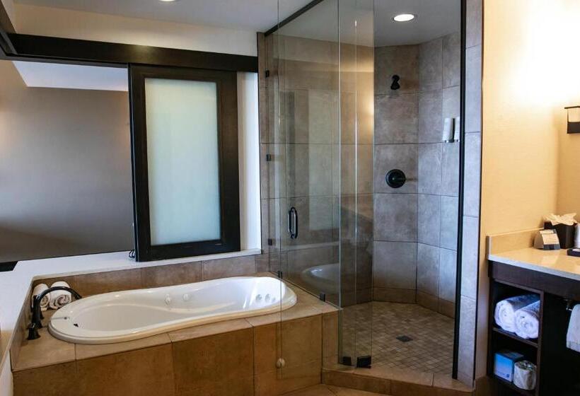 جناح, Swinomish Casino & Lodge