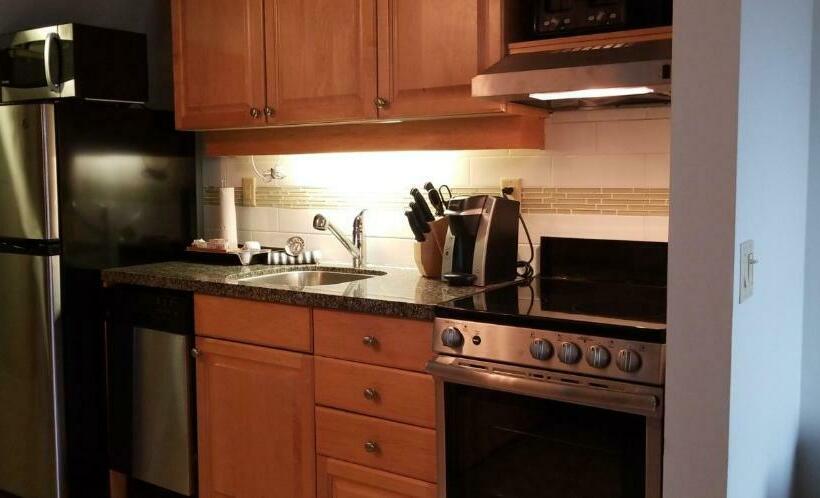 Студия Стандарт, Mountain Side Hotel Whistler By Executive