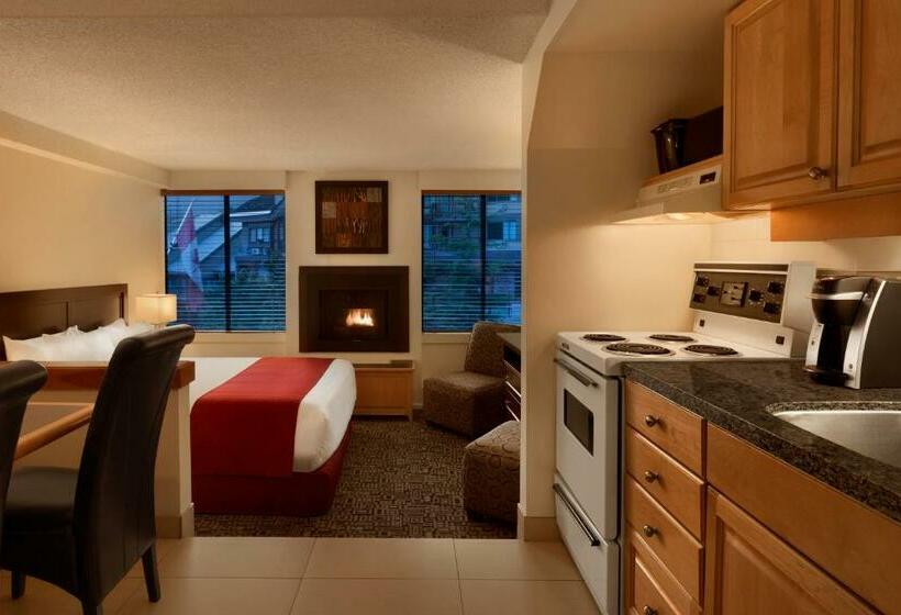 Студия Стандарт, Mountain Side Hotel Whistler By Executive