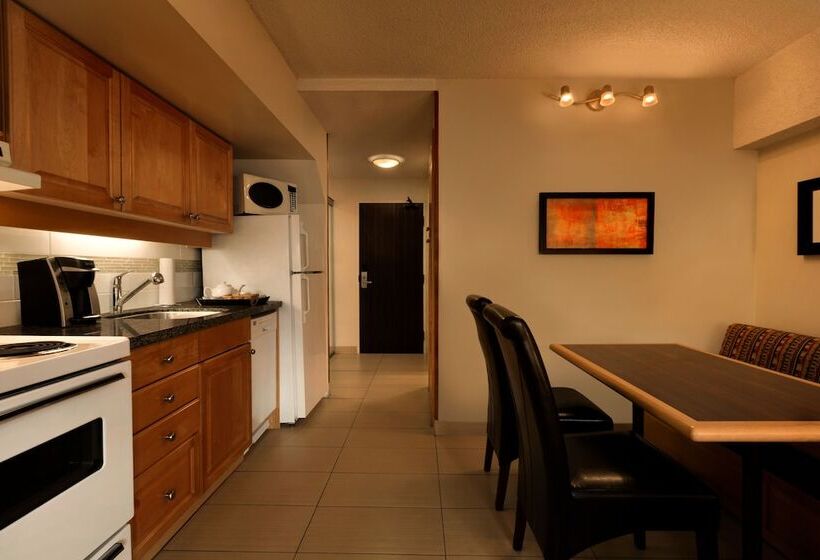 Люкс, Mountain Side Hotel Whistler By Executive