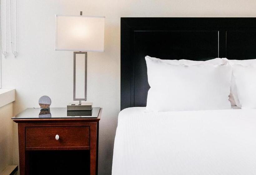 Студия Стандарт, Mountain Side Hotel Whistler By Executive