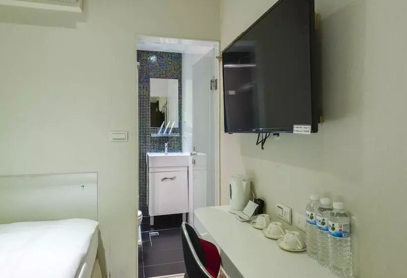 اتاق استاندارد سه نفره, Shihlin Metro Home