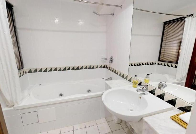 バルコニー付き１ベッドルームアパートメント, Silkari The Pavilions