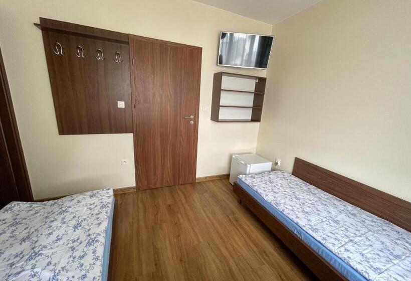 标准间, Anna Noclegi