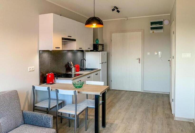 プールの見える1ベッドルームアパートメント, Dobre Smaki At Wczasowa8 Sea Resort