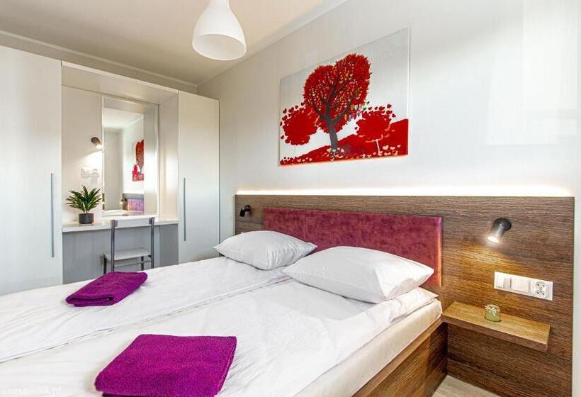 プールの見える1ベッドルームアパートメント, Dobre Smaki At Wczasowa8 Sea Resort