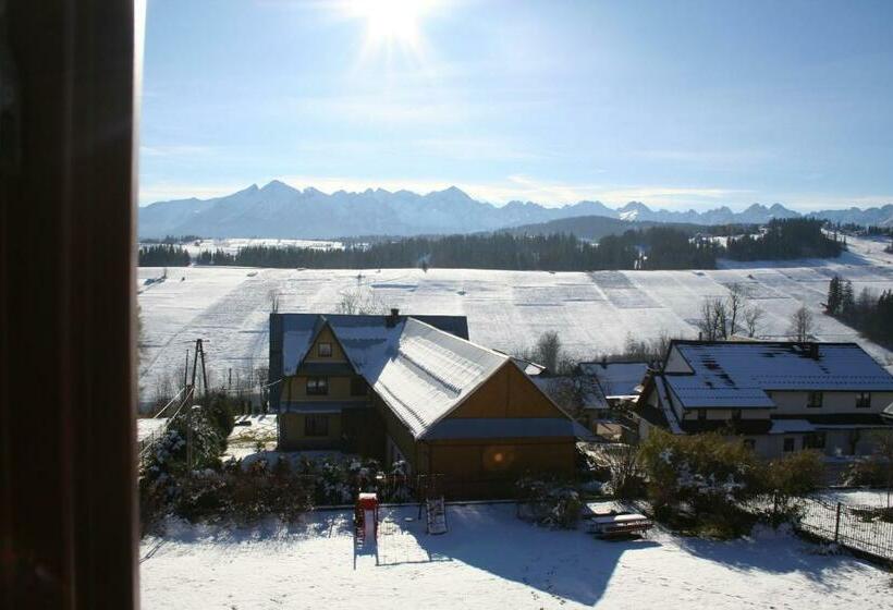 غرفة قياسية ثلاثية, Dom Wczasowy Krystyna