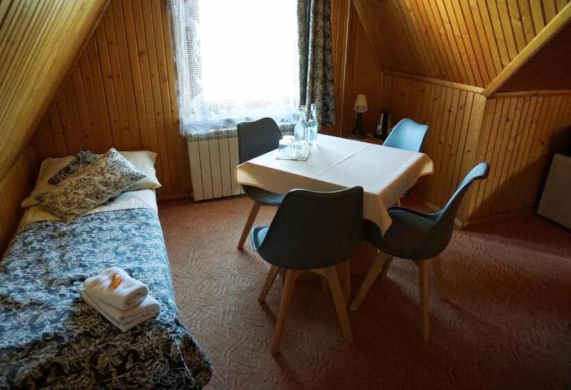 غرفة عائلية مطلّة علي الجبل, Dom Wczasowy Krystyna