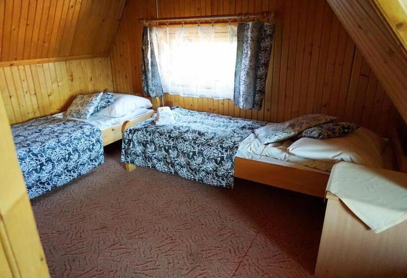 غرفة عائلية مطلّة علي الجبل, Dom Wczasowy Krystyna