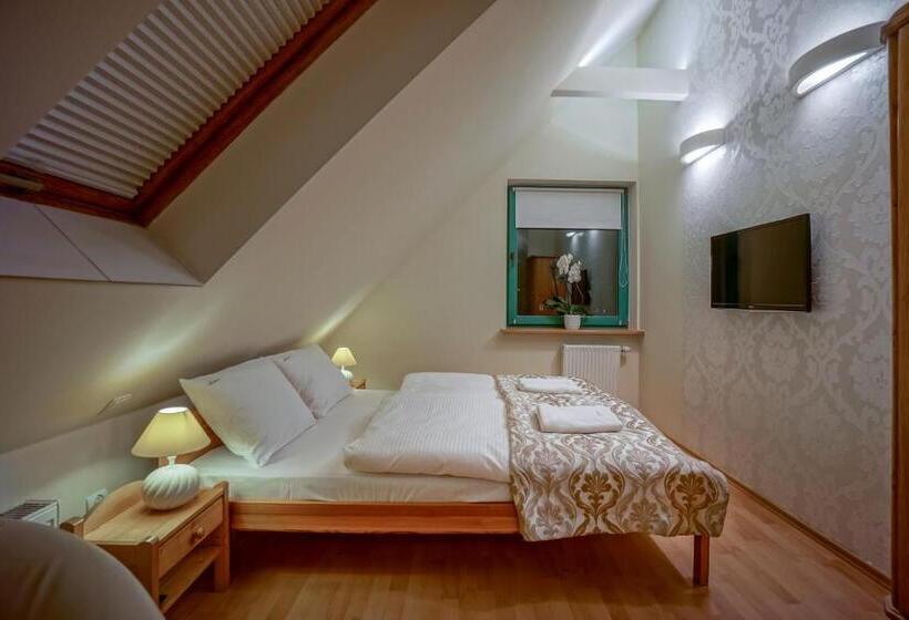 חדר סטנדרט, Jawor