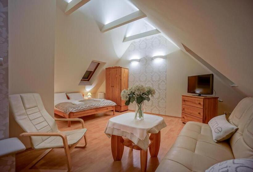 חדר סטנדרט, Jawor