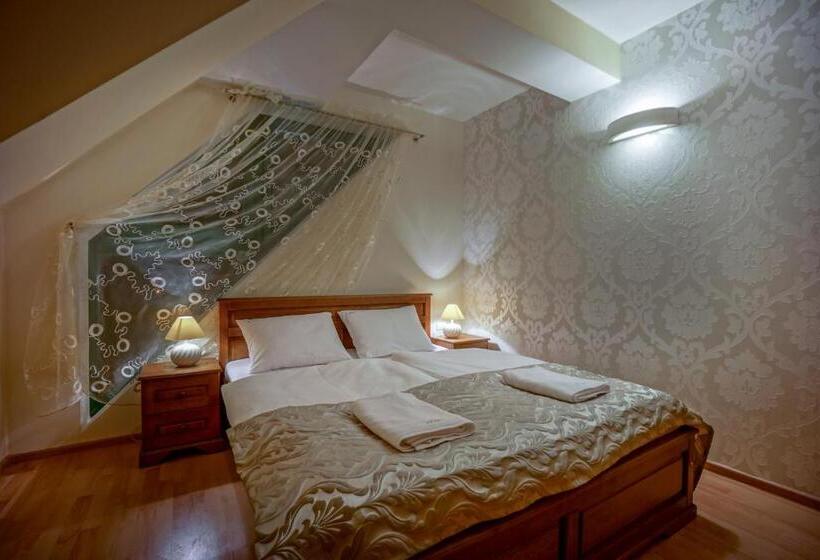 סטודיו סטנדרט עם מרפסת, Jawor