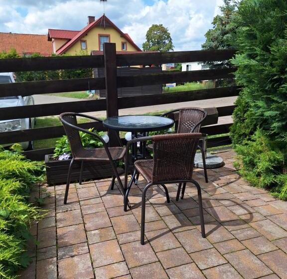 חדר קלאסי לארבעה, Omega Jantar