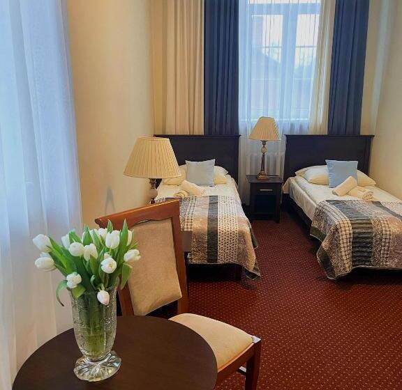 اتاق استاندارد, Savoy