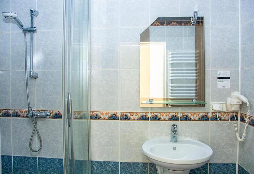 آپارتمان 1 خوابه, Savoy