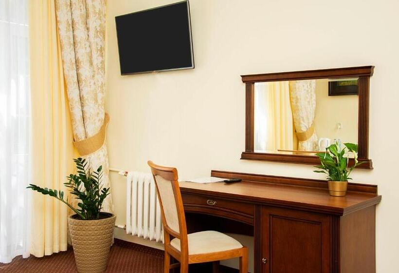 آپارتمان 1 خوابه, Savoy