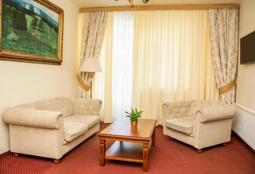 آپارتمان 1 خوابه, Savoy