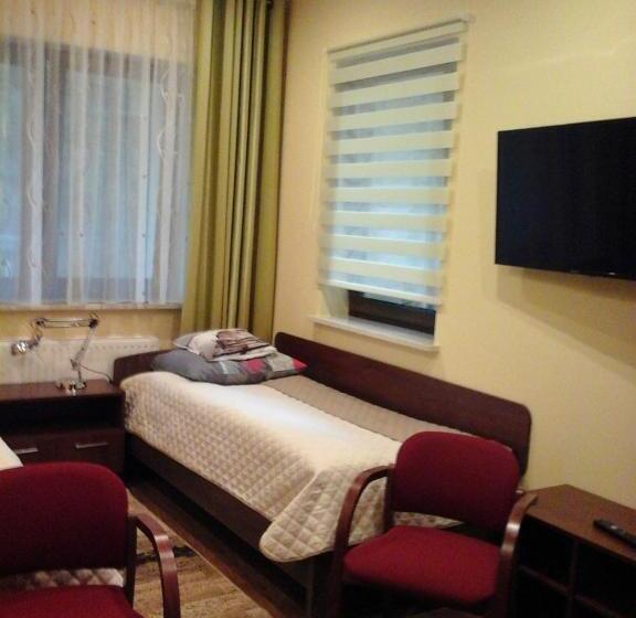 غرفة قياسية, Willa Olympia