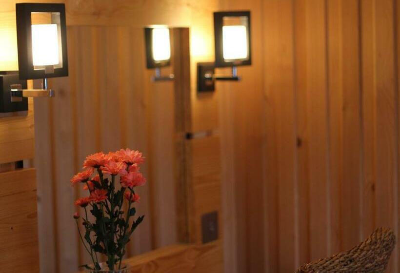 اتاق استاندارد سه نفره, Zakątek Pod Smrekami