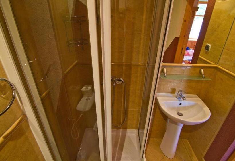 اتاق استاندارد سه نفره, Zakątek Pod Smrekami