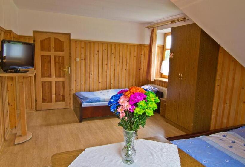 اتاق استاندارد چهار تخته, Zakątek Pod Smrekami