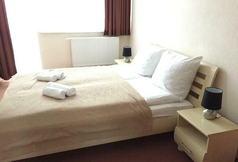 דירת חדר, żagiel