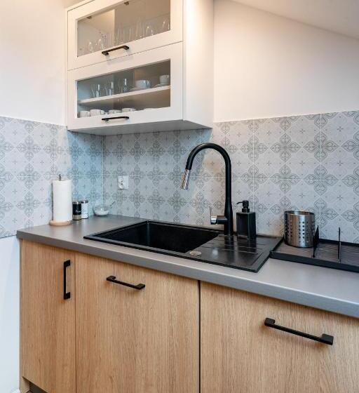 غرفة قياسية ثلاثية, Apartamenty Defala I Strefa Relaksu Natural Touch