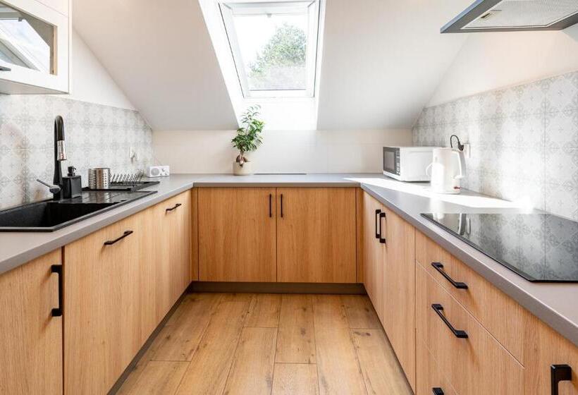 غرفة قياسية ثلاثية, Apartamenty Defala I Strefa Relaksu Natural Touch