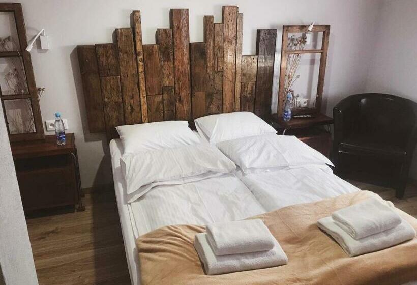 غرفة قياسية, Chutor Nad Narwią