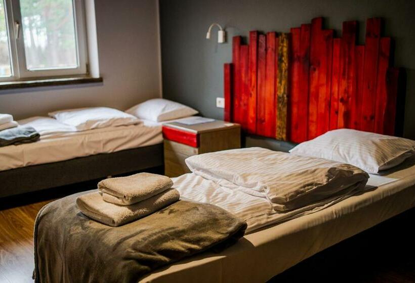 غرفة قياسية, Chutor Nad Narwią