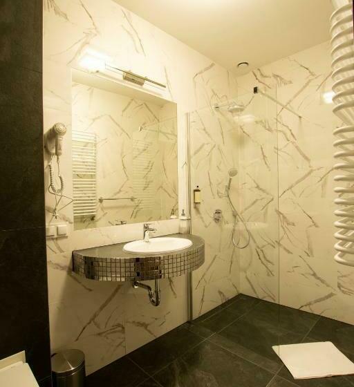 חדר סטנדרט יחיד, Pałac Lubiechowa Jelenia Góra  Riesengebirge