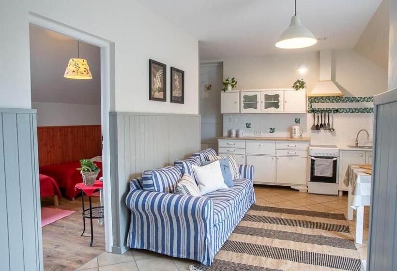 דירת חדר נוף לגינה, Sokole Ranczo