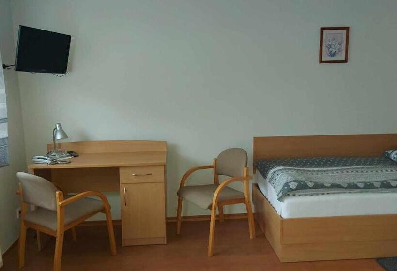 اتاق استاندارد, Inter Bar Motel