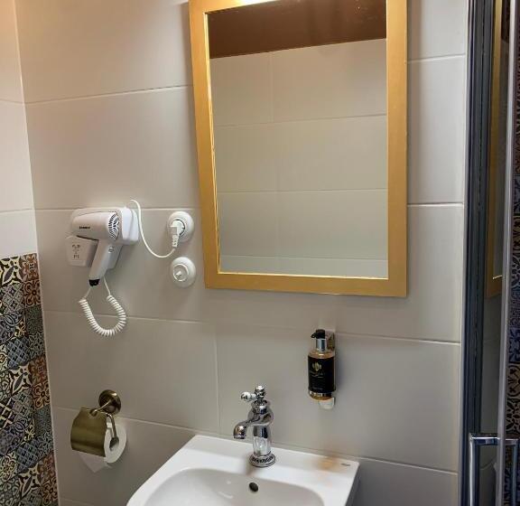 חדר סטודיו סטנדרד, Night O Clock Business Aparts