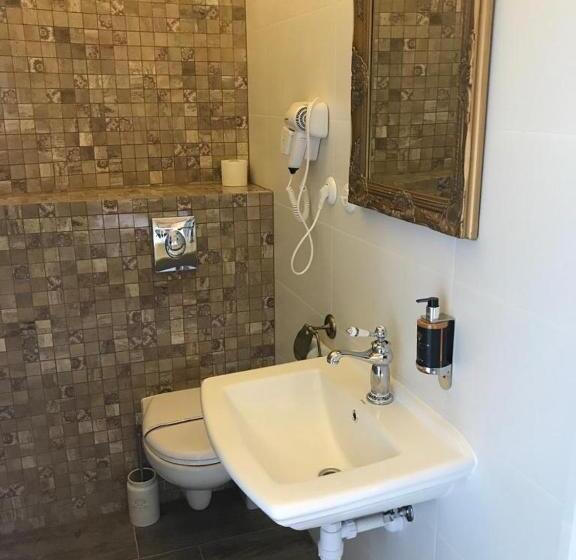 חדר סטודיו סטנדרד, Night O Clock Business Aparts