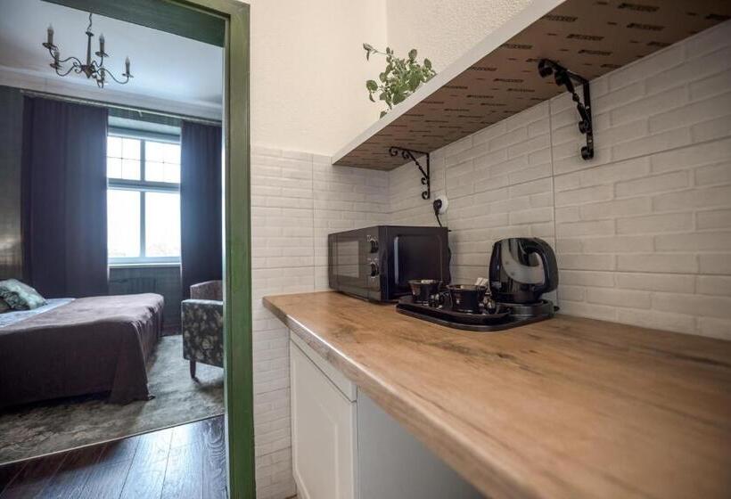 חדר דלוקס, Night O Clock Business Aparts