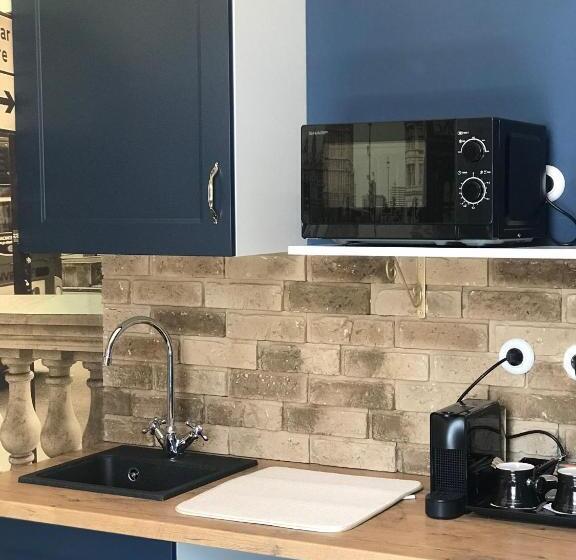 חדר סטודיו סטנדרד, Night O Clock Business Aparts