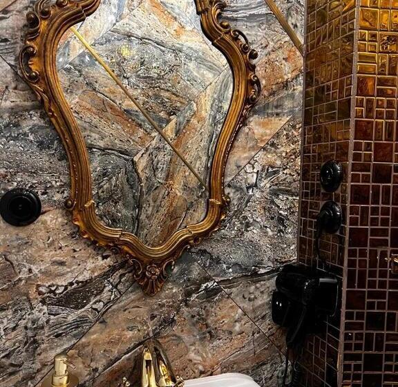 דירת חדר, Night O Clock Business Aparts